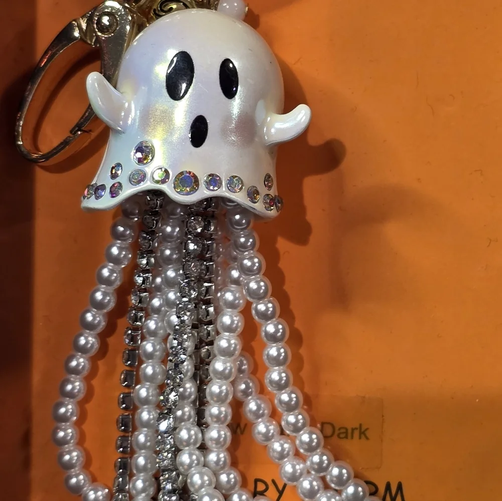 Betsey Johnson‎ Ghost Charm Keychain Jeweled Halloween Bag Purse Accessory